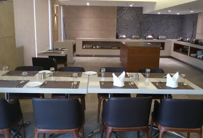 فندق Suba Elite Vadodara