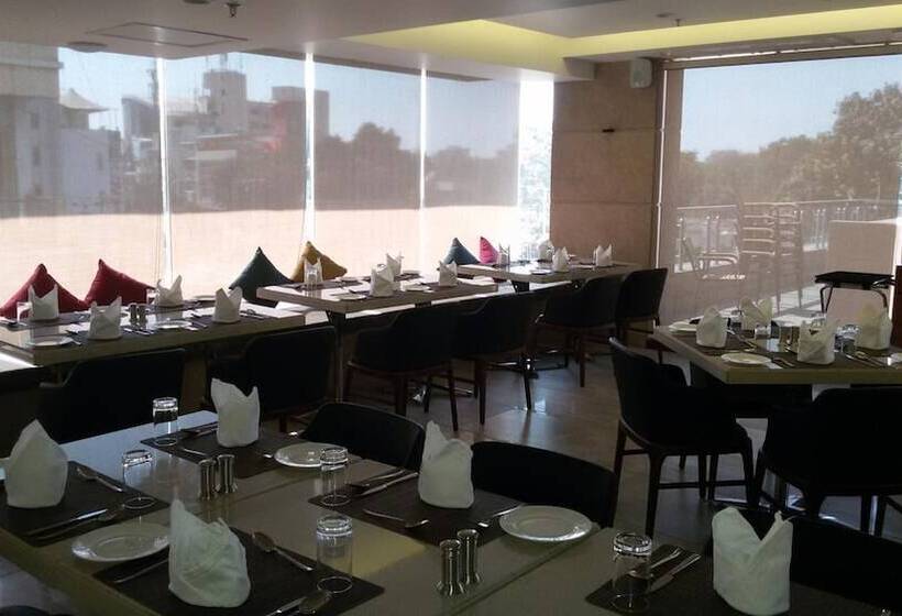 فندق Suba Elite Vadodara