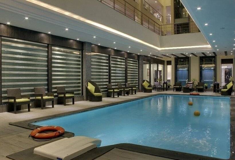 ホテル Suba Grand