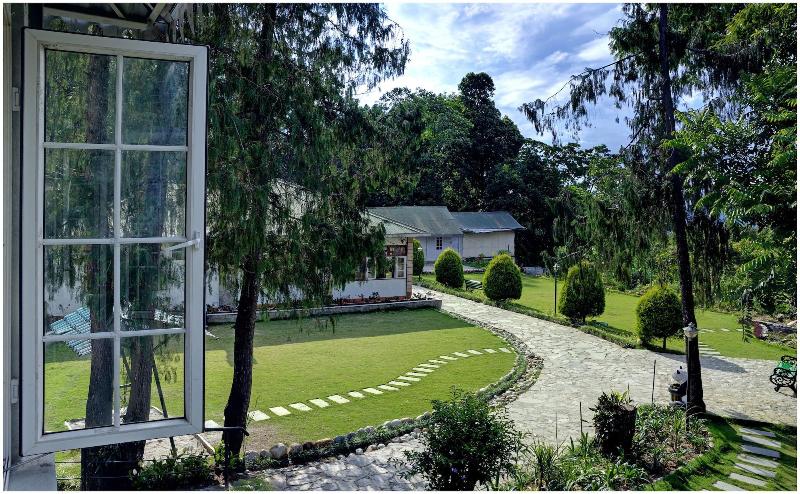 酒店 Summit Barsana Resort & Spa