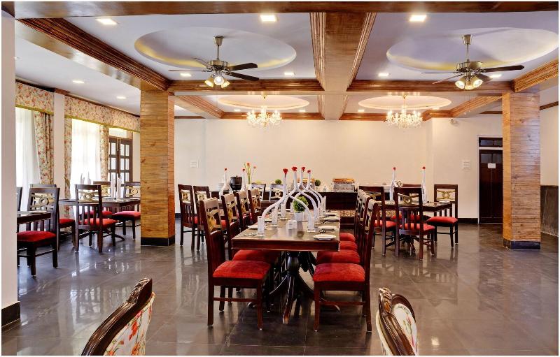 酒店 Summit Barsana Resort & Spa