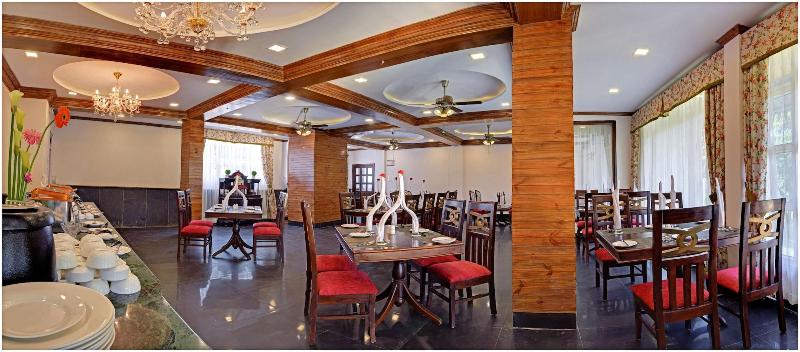 酒店 Summit Barsana Resort & Spa