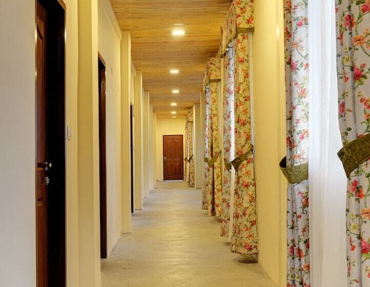 酒店 Summit Barsana Resort & Spa