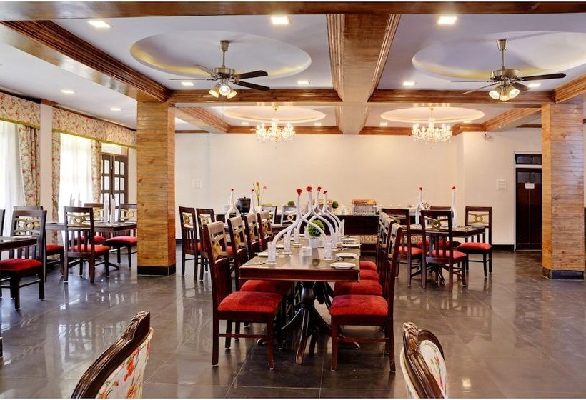 酒店 Summit Barsana Resort & Spa