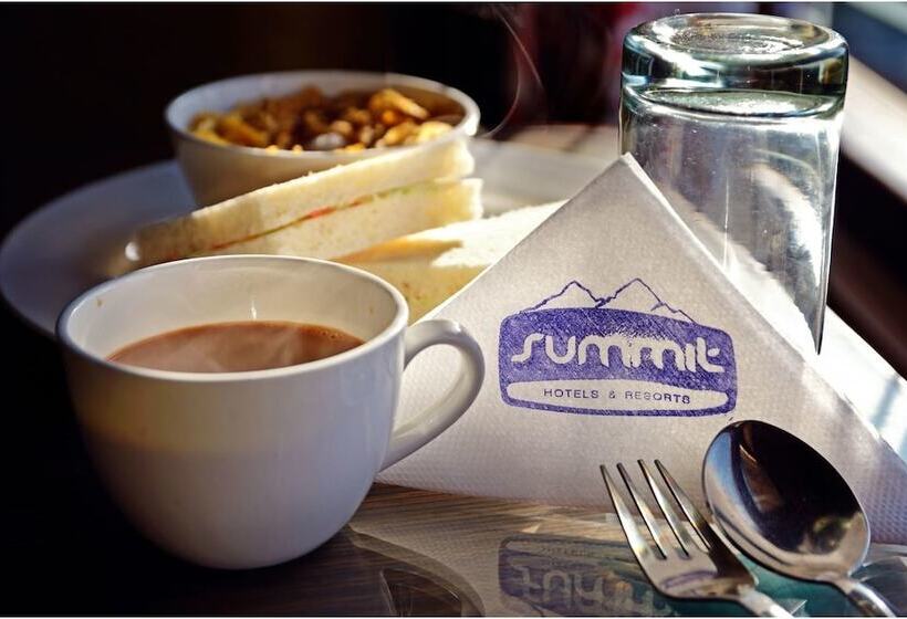 酒店 Summit Barsana Resort & Spa