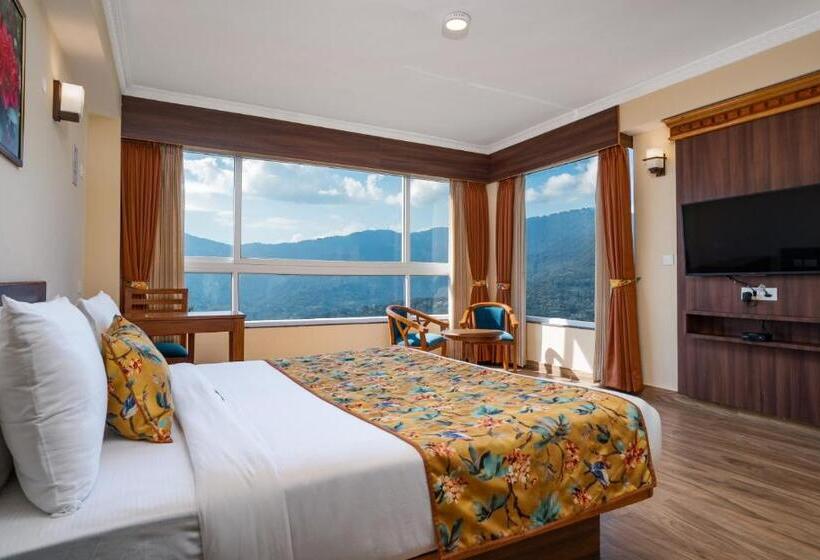 ホテル Summit Namnang Courtyard & Spa Near Mg Marg