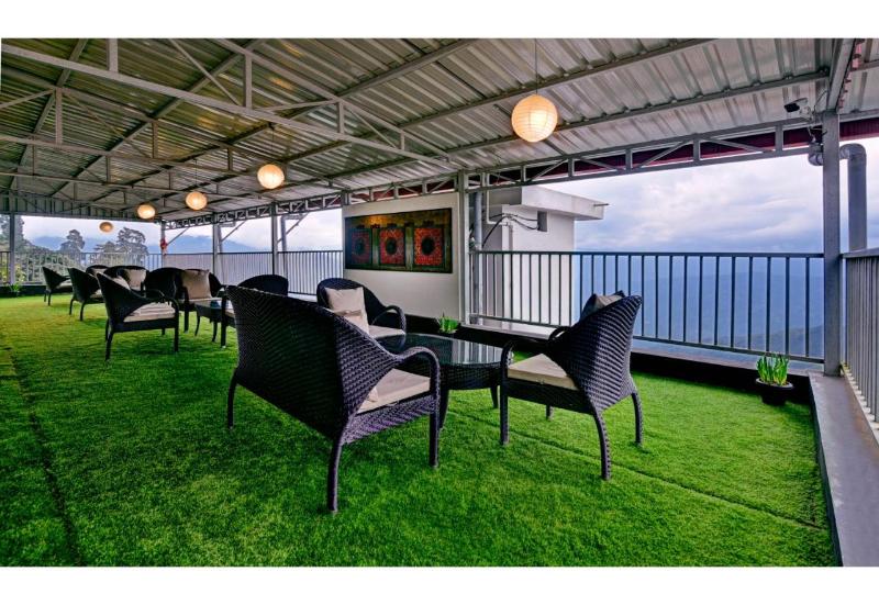 هتل Summit Swiss Heritage Resort & Spa