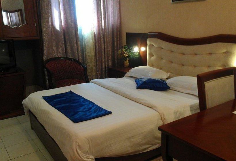 בית מלון כפרי Sun Beach