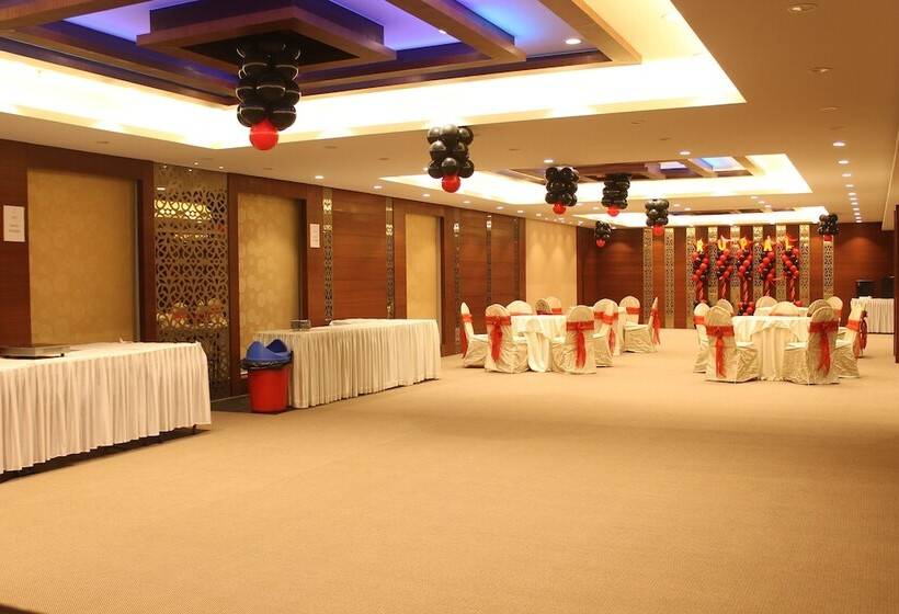 ホテル The Byke Suraj Plaza Pure Veg, Thane