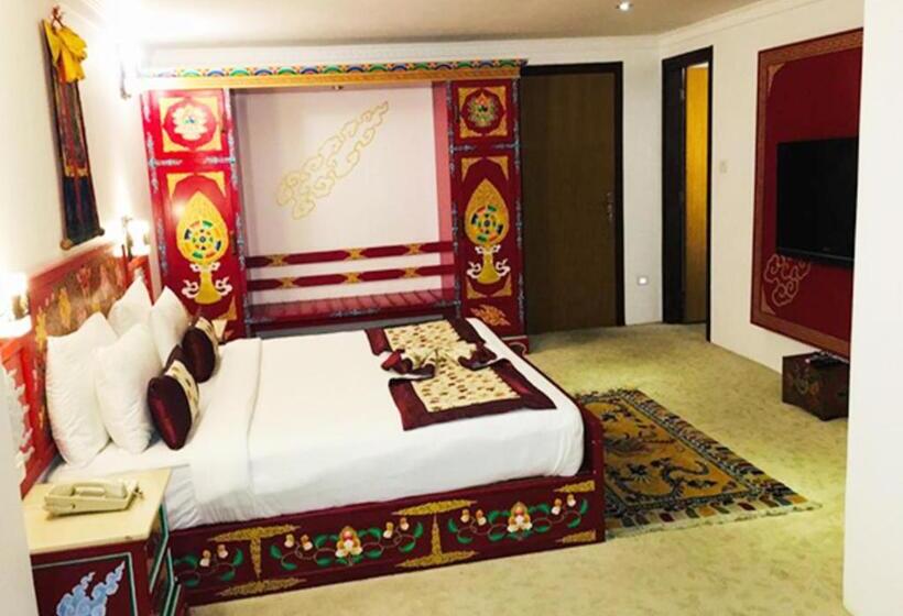 Отель The Chumbi Mountain Retreat & Spa