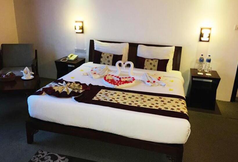 Отель The Chumbi Mountain Retreat & Spa