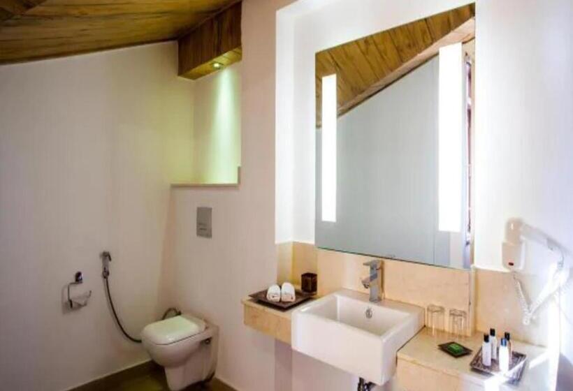 Отель The Chumbi Mountain Retreat & Spa