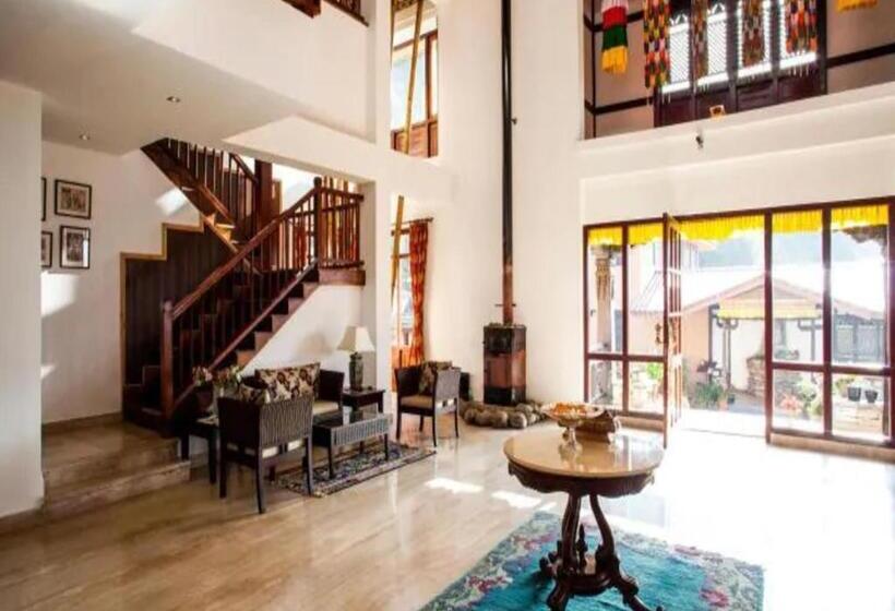 Отель The Chumbi Mountain Retreat & Spa