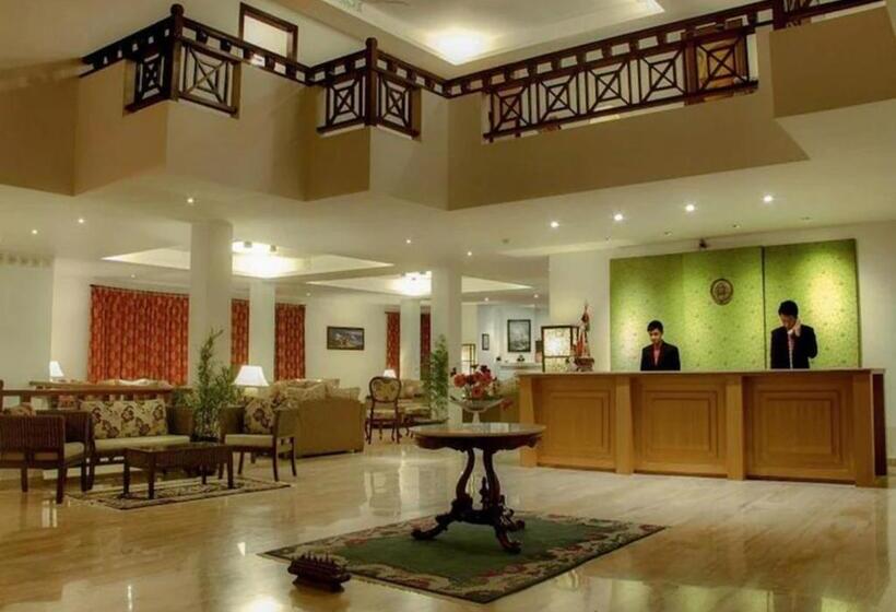 Отель The Chumbi Mountain Retreat & Spa