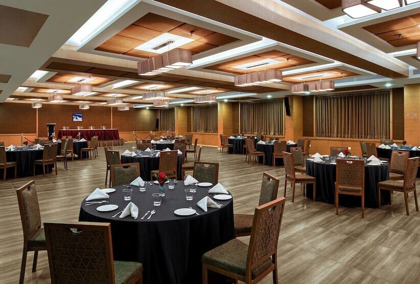 Hotel The Fern Residency Somnath