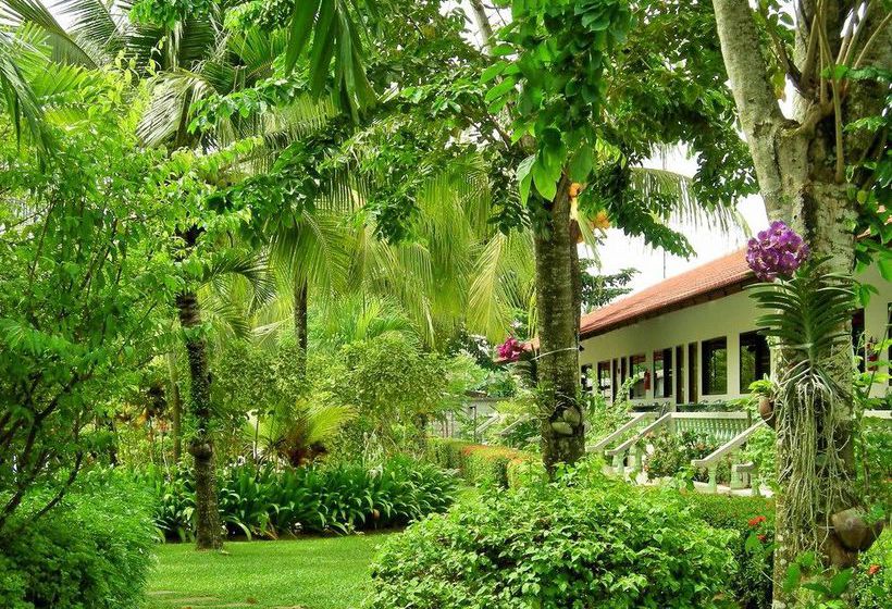 호텔 The Golddigger's Resort