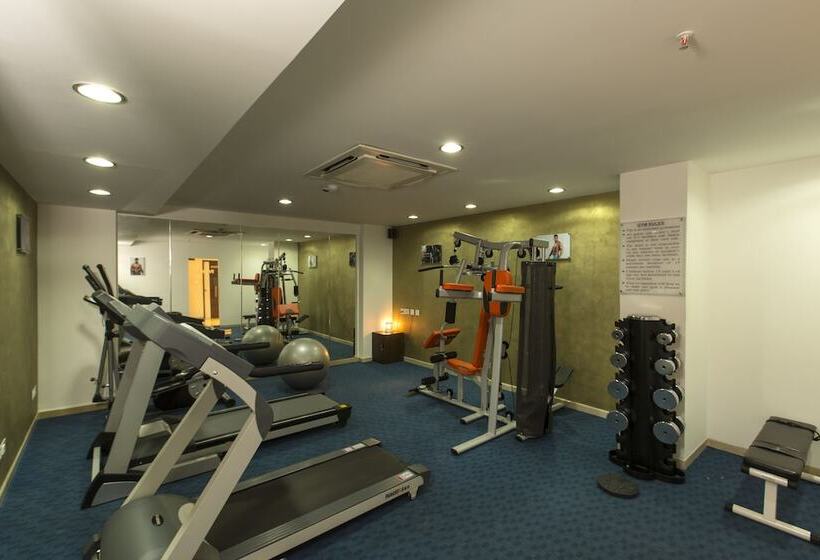 בית מלון כפרי The President