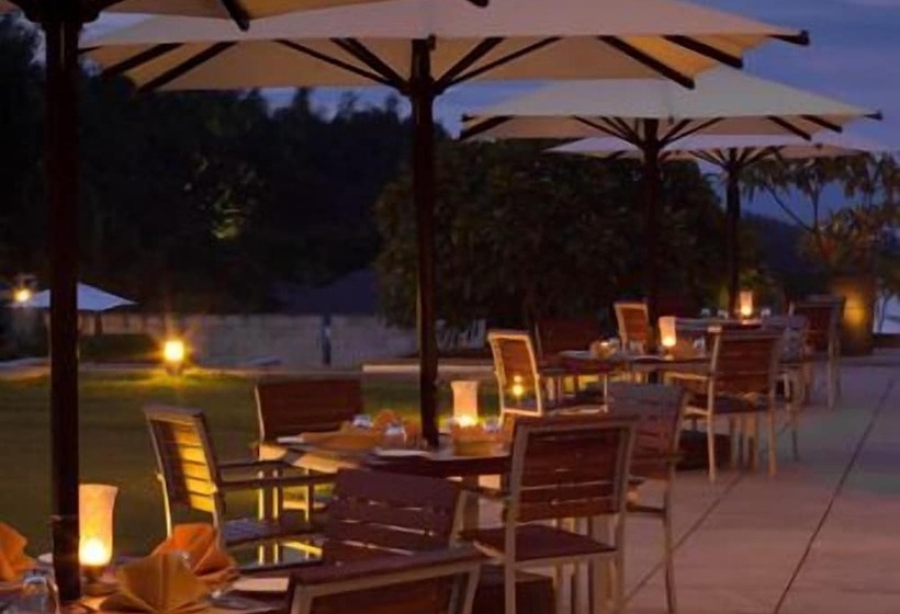 هتل The Serai Chickmagalur