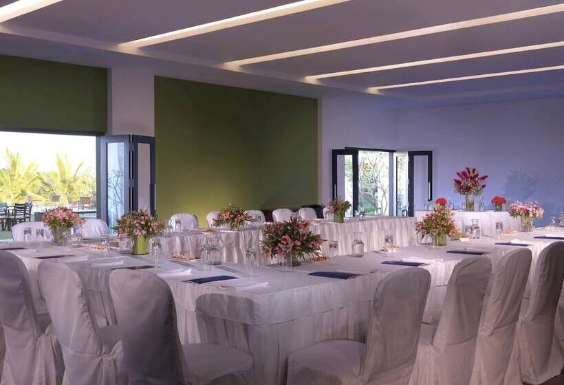 هتل The Serai Chickmagalur