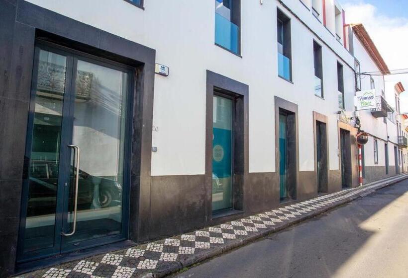 Отель Thomas Place