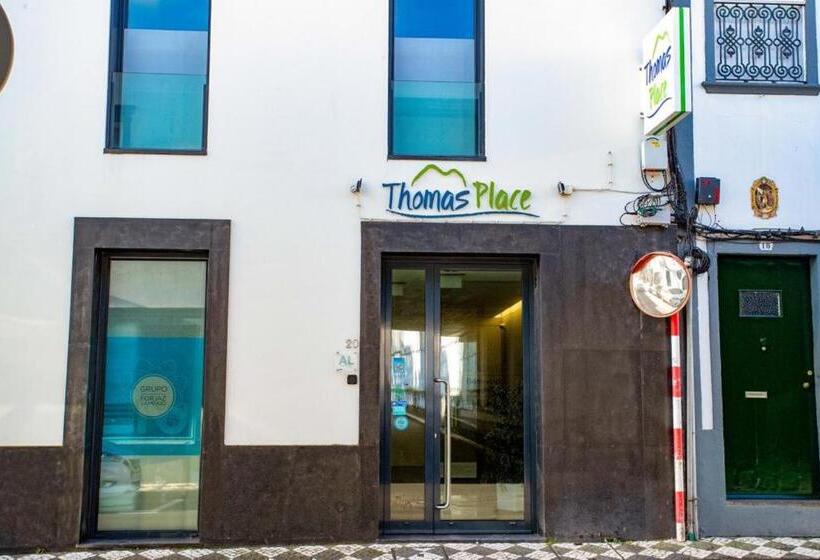 Отель Thomas Place
