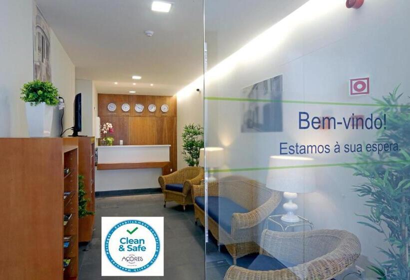 Отель Thomas Place