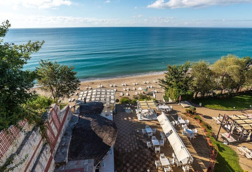 בית מלון כפרי Tiva Del Mar Beach