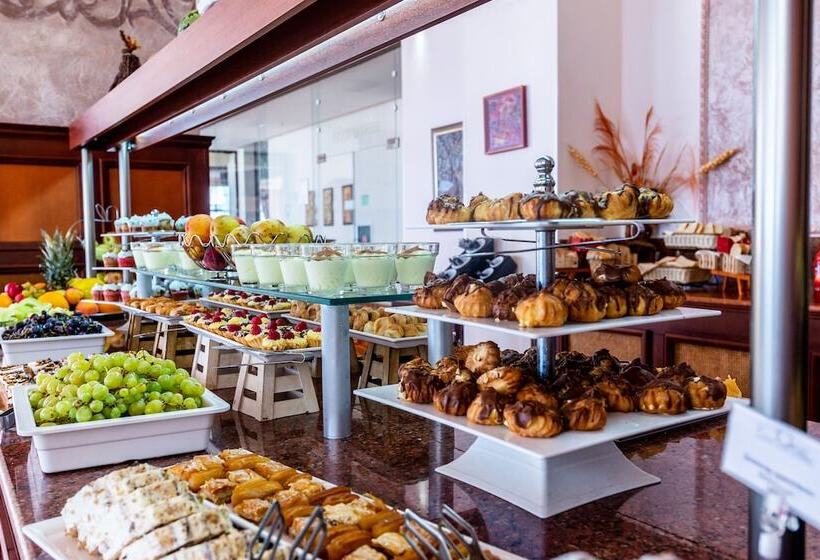 בית מלון כפרי Tiva Del Mar Beach