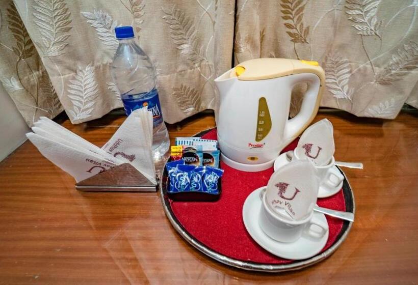 호텔 Uddhav Vilas A Family