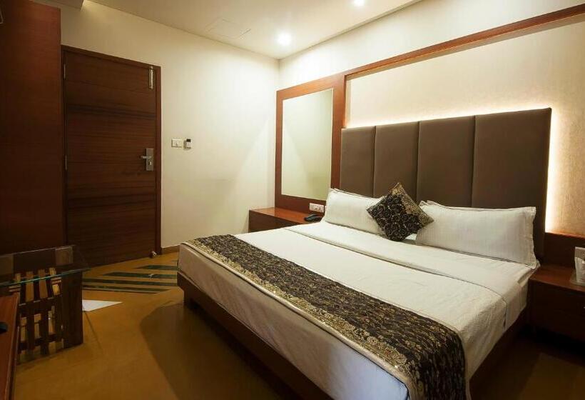 호텔 Uddhav Vilas A Family