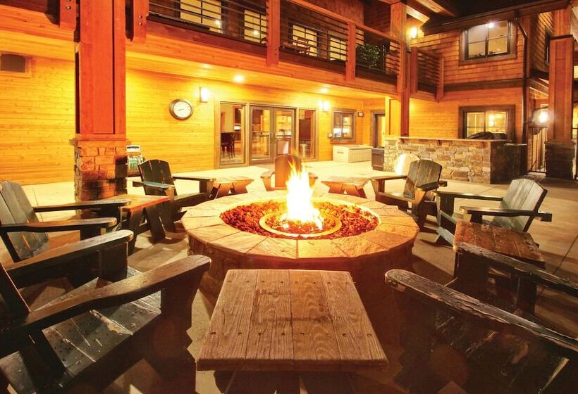 فندق Worldmark Chelan Lake House