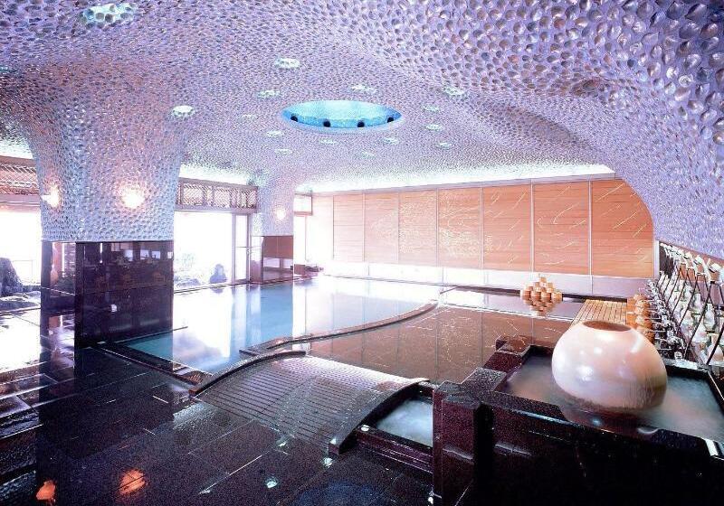 Отель Yukemurino Yado Biwanso