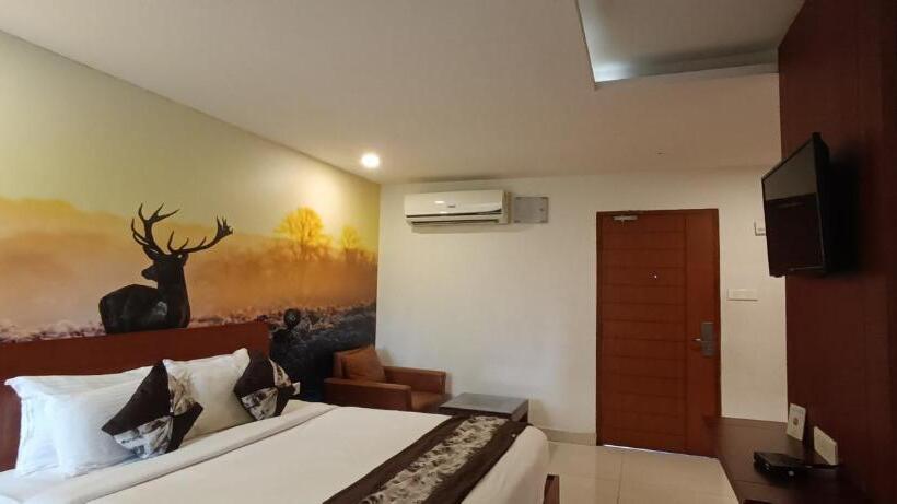 Mrugavani Resort & Spa