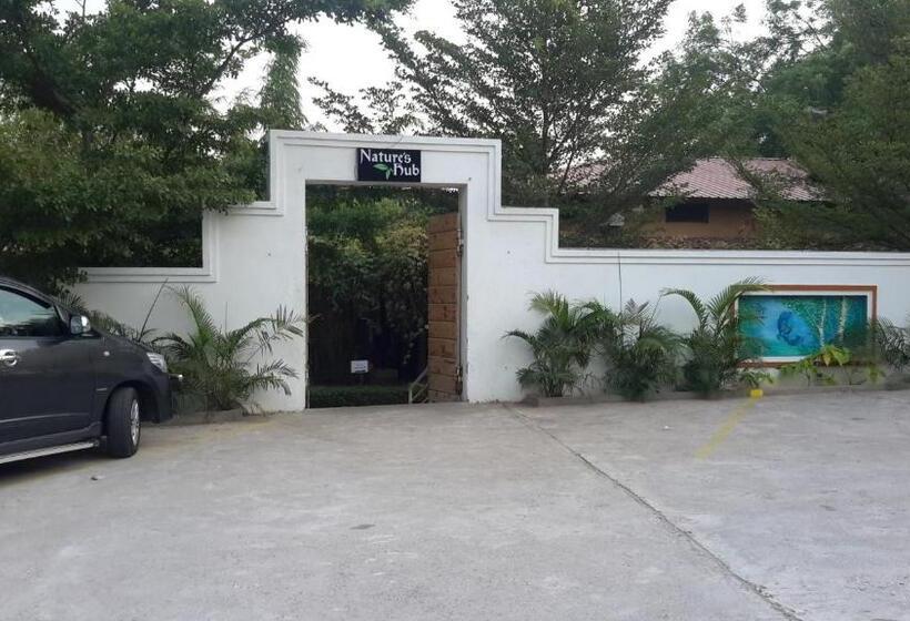 Mrugavani Resort & Spa