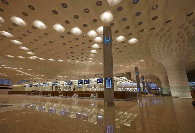 Niranta Airport Transit Hotel & Lounge Terminal 2 Arrivals