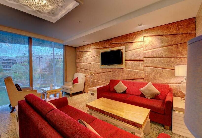 Niranta Airport Transit Hotel & Lounge Terminal 2 Arrivals