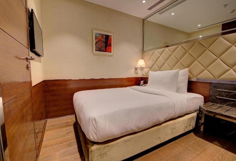 Niranta Airport Transit Hotel & Lounge Terminal 2 Arrivals