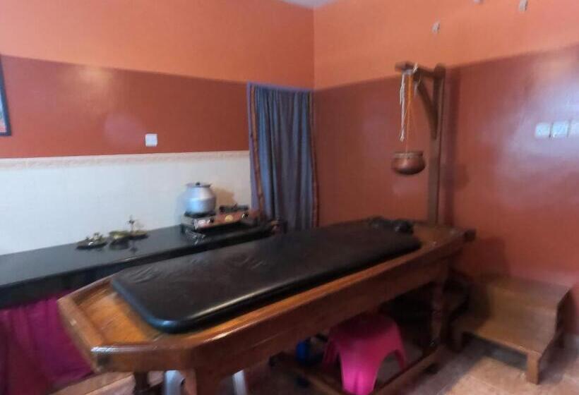 پانسیون Casa Eva Luna Ayuryoga Retreat