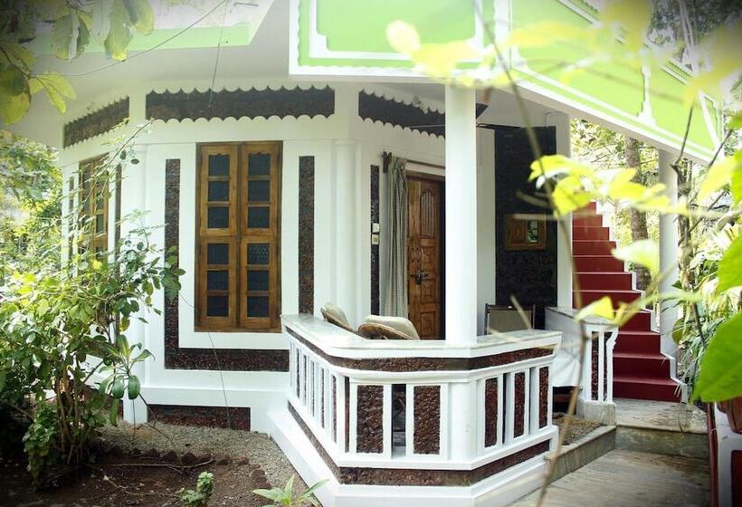 Пансион Jicky S Nest