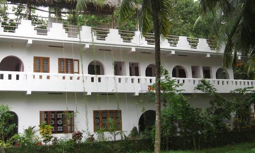 Пансион Jicky S Nest