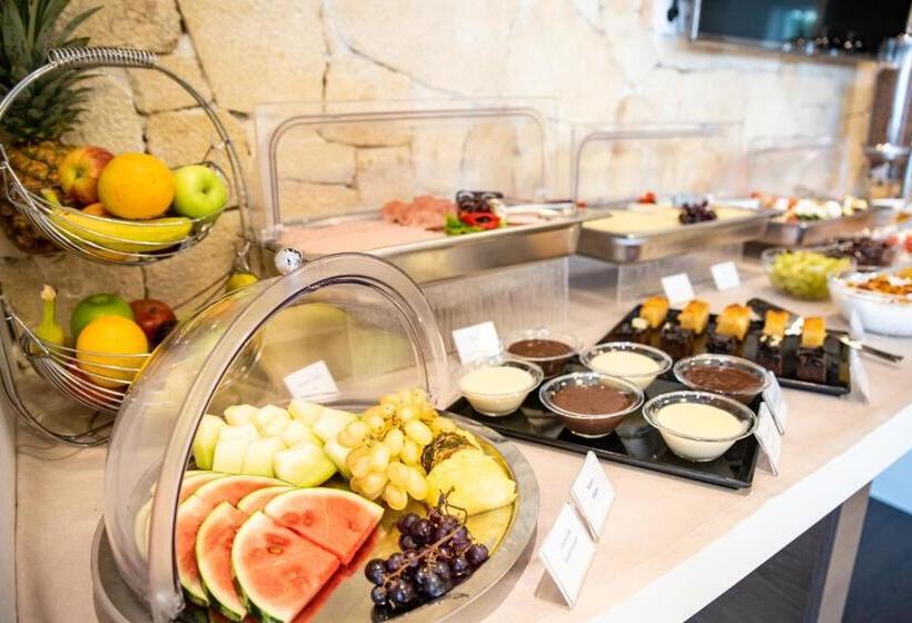 פנסיון Lagaria