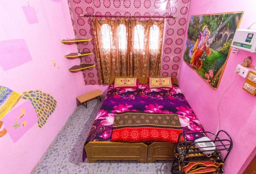 بنسيون Somit Paying Guest House