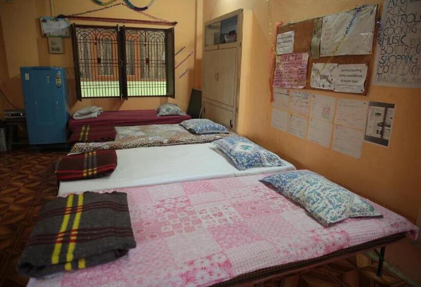 بنسيون Somit Paying Guest House