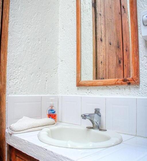 Rossco Backpackers Hostel