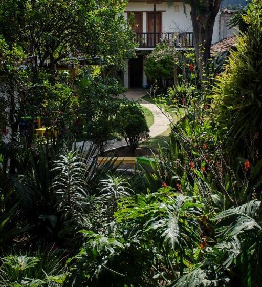 Rossco Backpackers Hostel