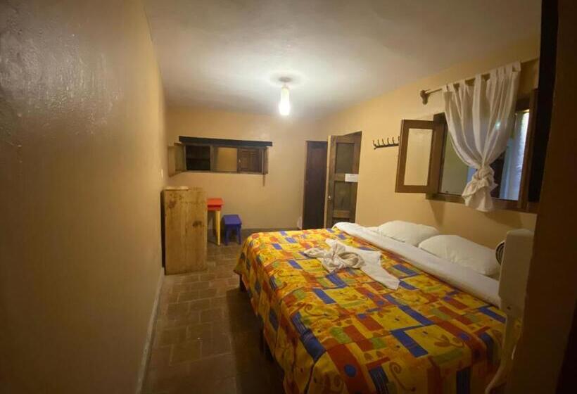 Rossco Backpackers Hostel