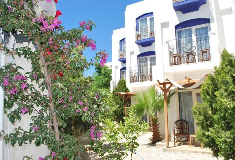 Serpina Hotel   Adults Only