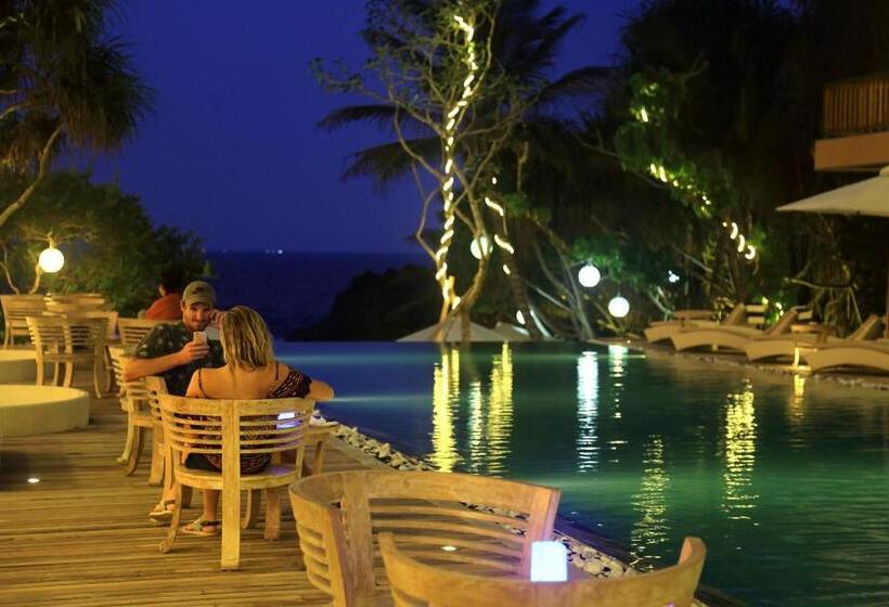 Thaproban Pavilion Resort & Spa