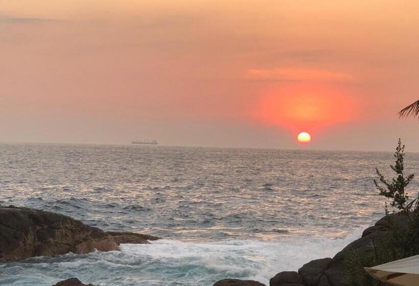 Thaproban Pavilion Resort & Spa