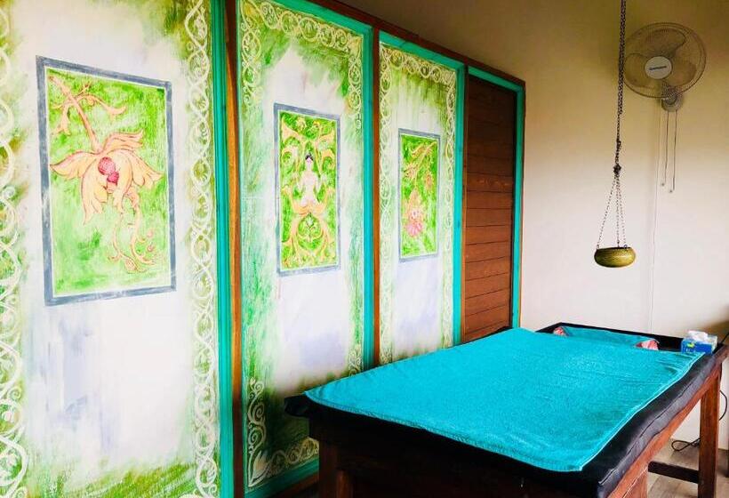 Thaproban Pavilion Resort & Spa